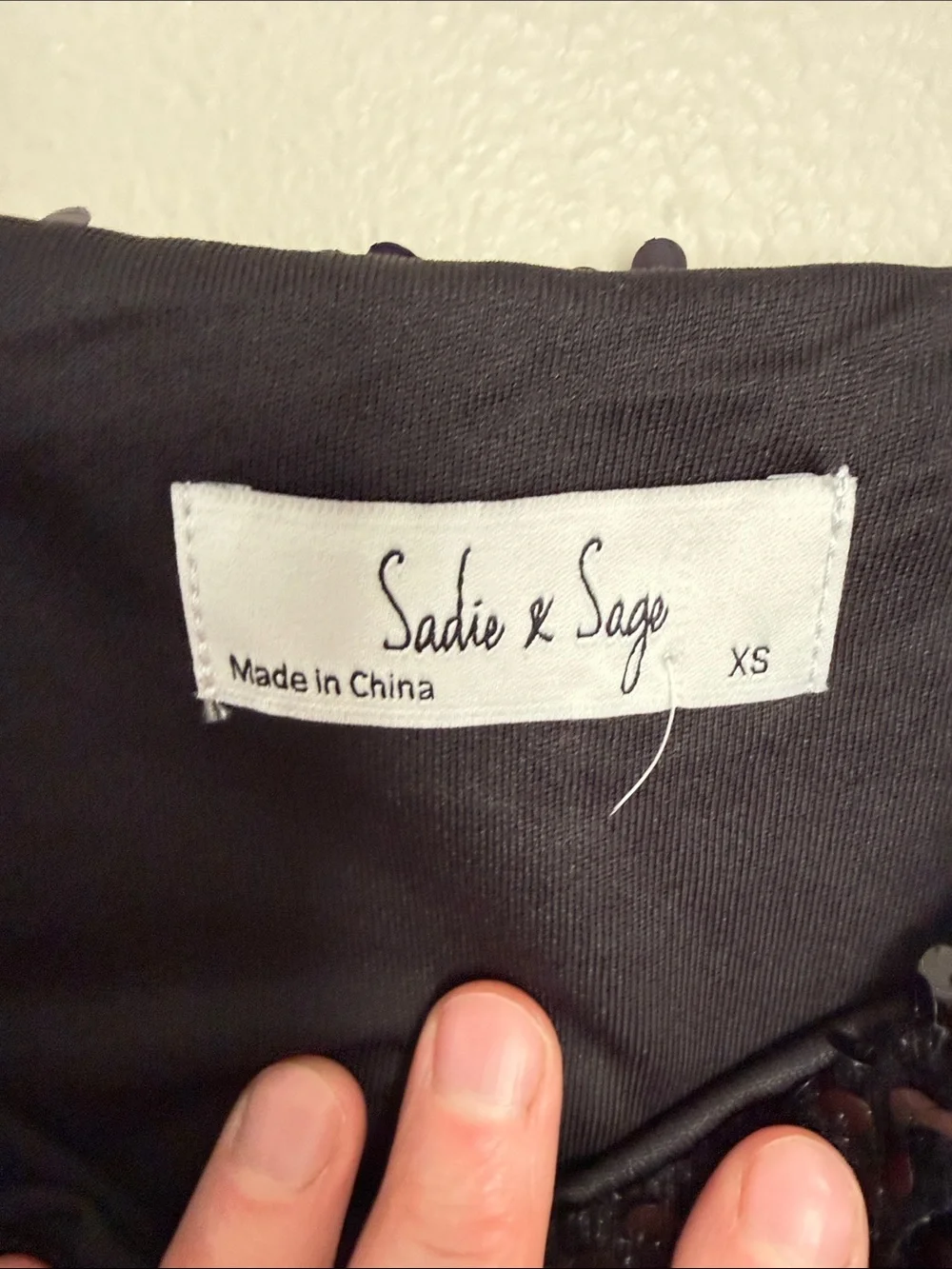 Sadie & Sage Black Sequin Spaghetti Strap Crop Top XS - Picture 3 of 5